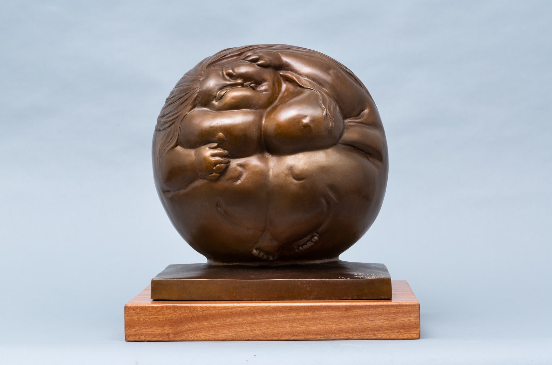 Xu Hongfei 許鴻飛, Absolute 絕對圓, 2019