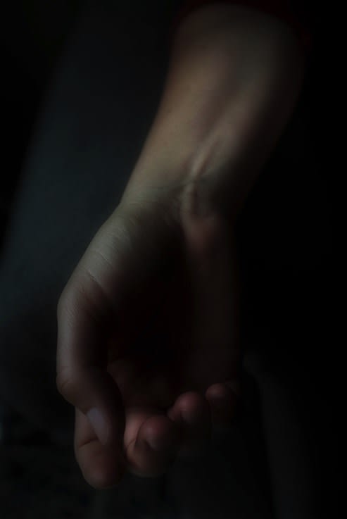 Sophia Szilagyi, Arm