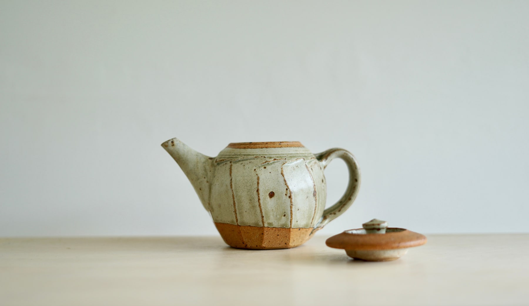 Richard Batterham, Early Cut-sided Teapot