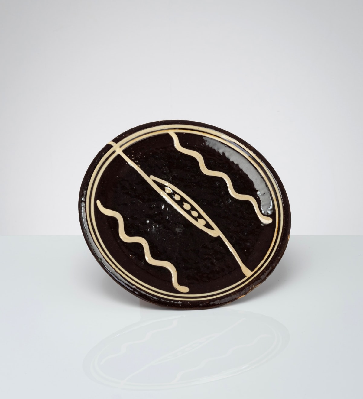 Michael Cardew, Slipware Plate, c1930s