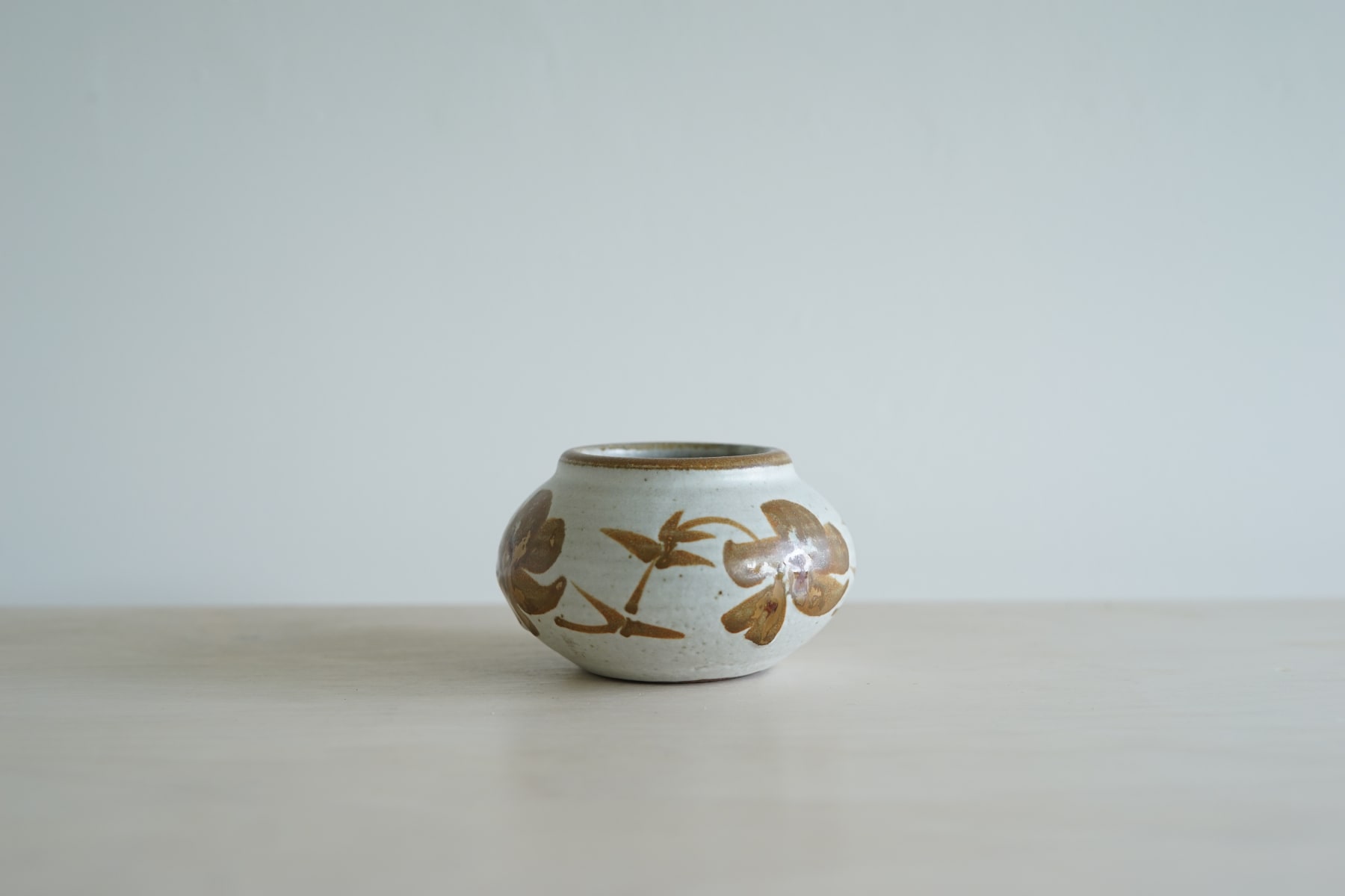Paul Barron, Vase