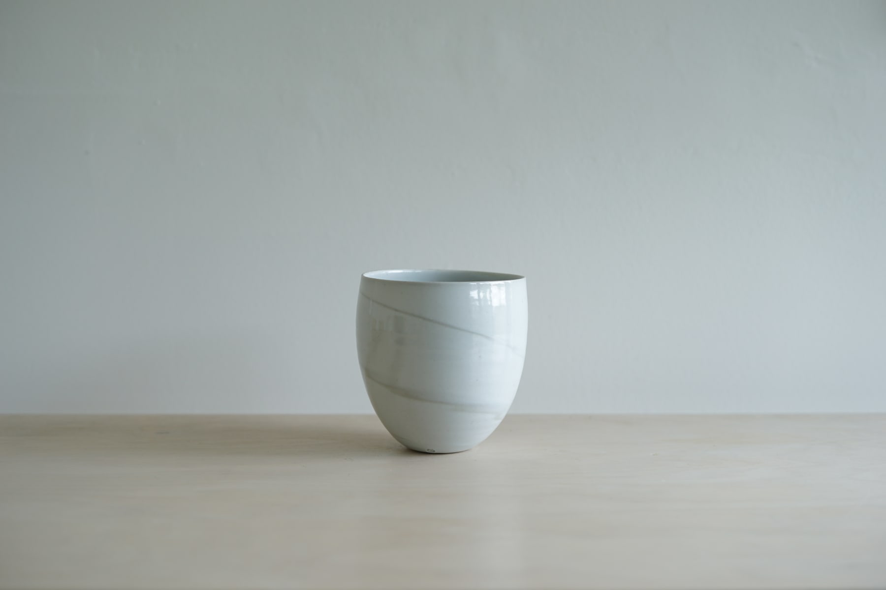 Joanna Constantinidis, Vase