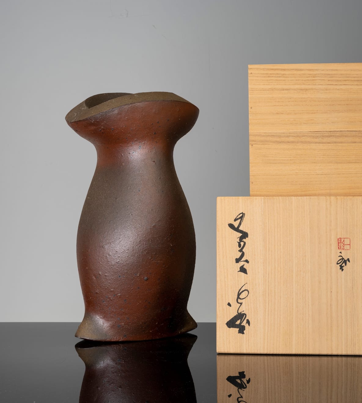 Kakurezaki Ryuichi, Large Vase