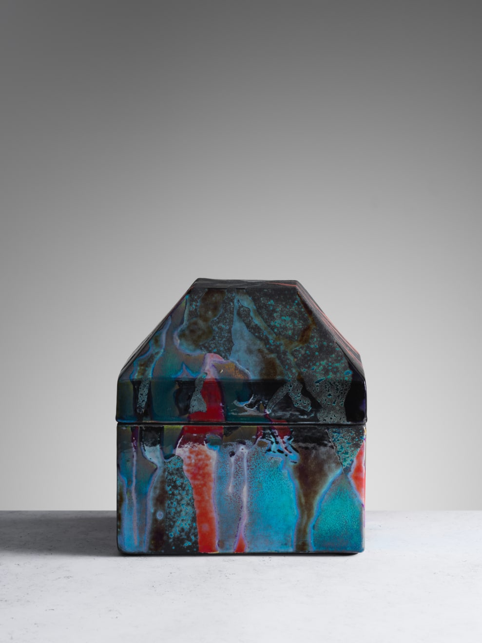 Sutton Taylor, Box