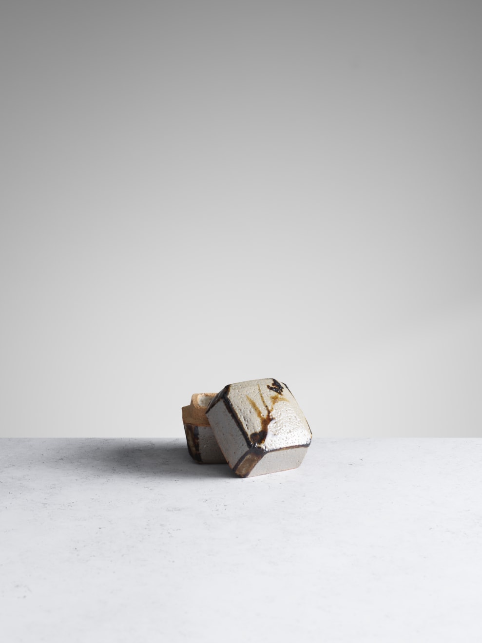 Shoji Hamada, Lidded box, c1950
