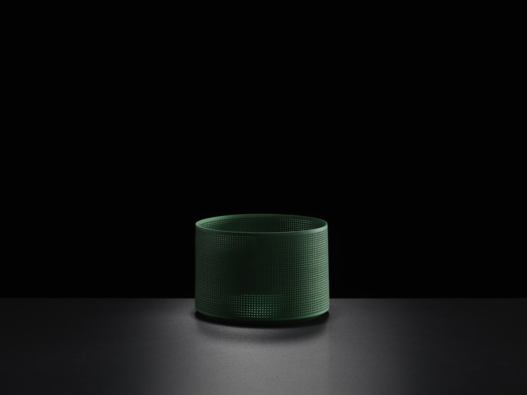 Niisato Akio, Green Cylinder, 2019