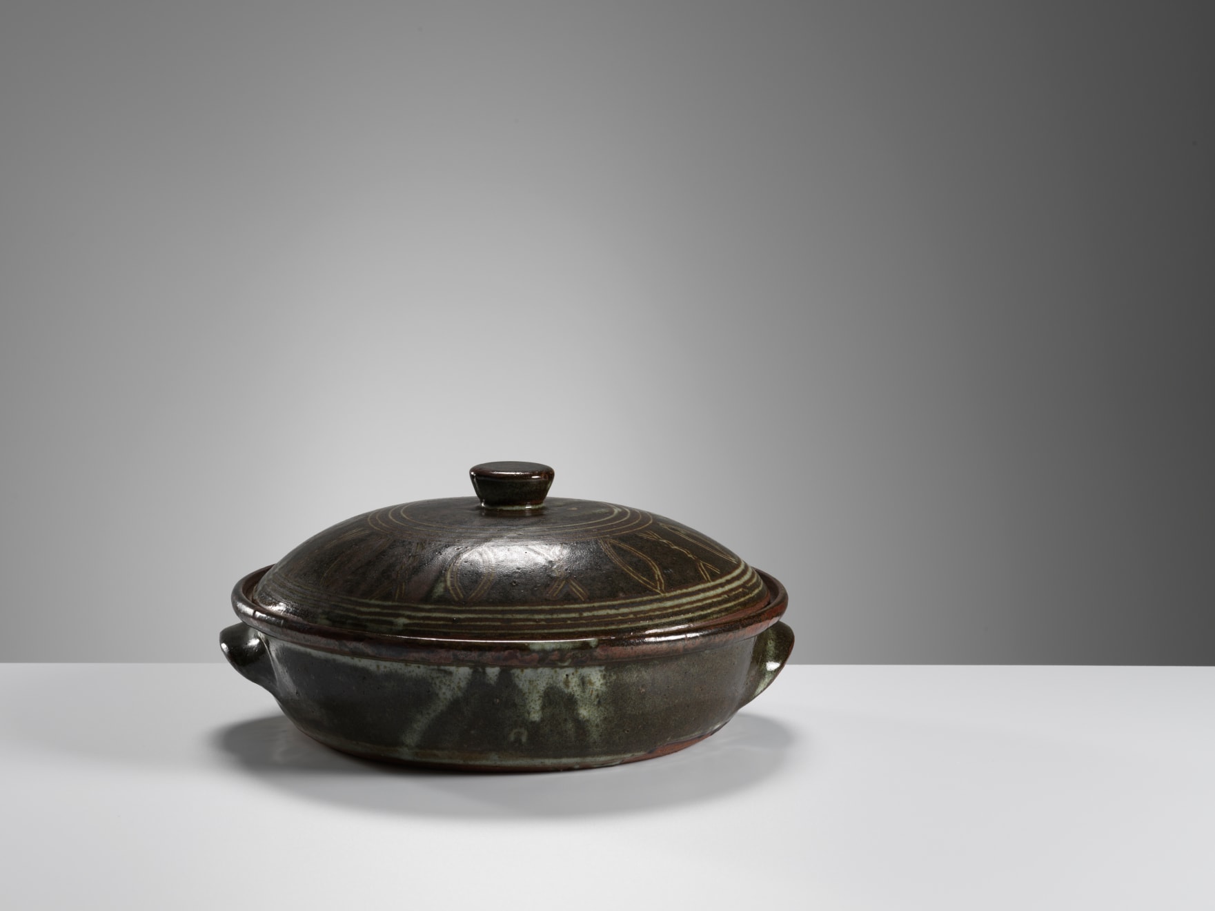 Ladi Kwali, Large Lidded Pot