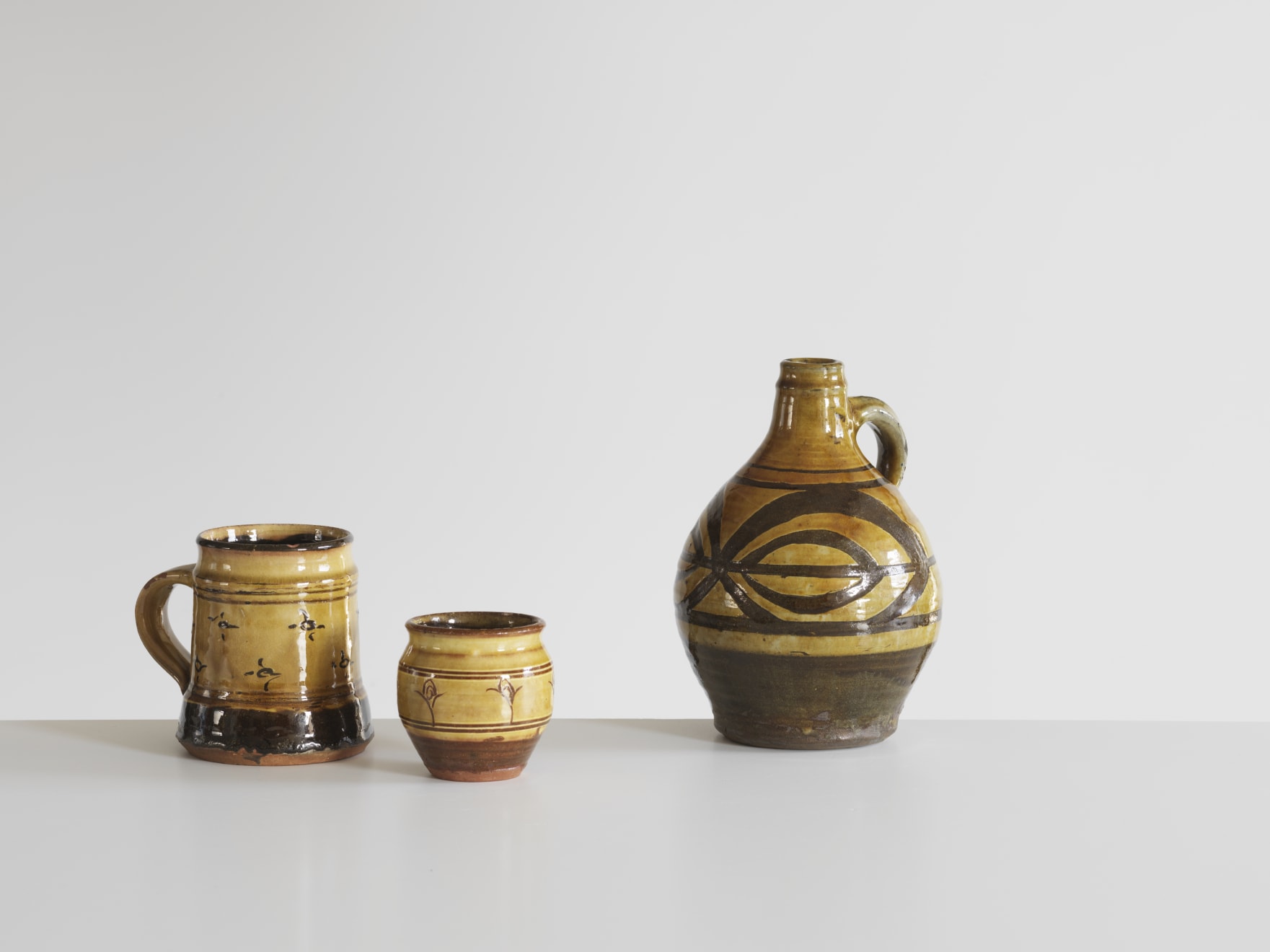 Michael Cardew, Slipware mug