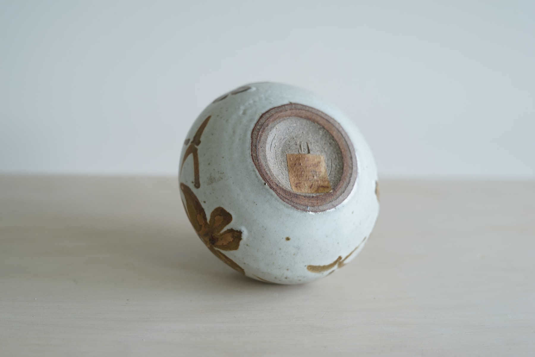 Paul Barron, Vase