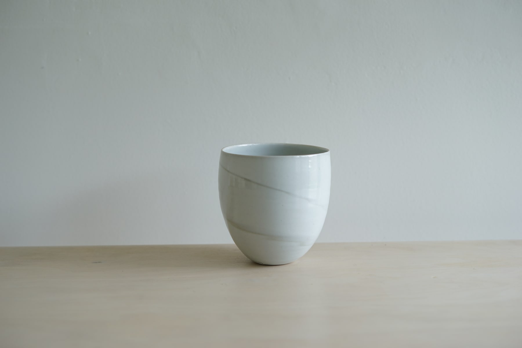 Joanna Constantinidis, Vase