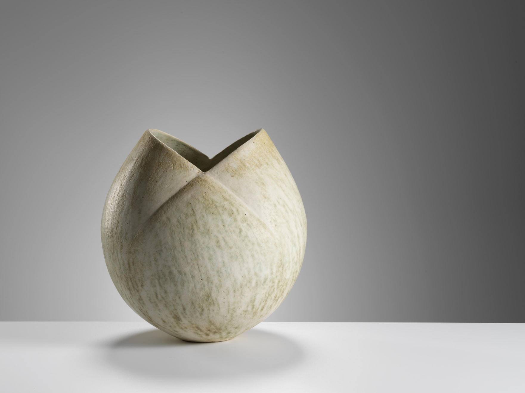 John Ward, Large White Bud Pot