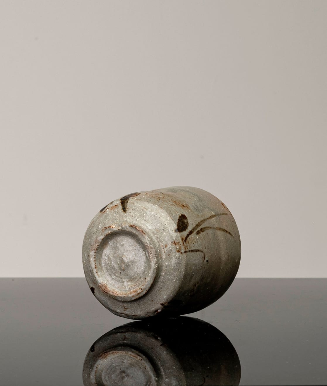 Yoshida Yoshihiko, Iron Brush Design Yunomi