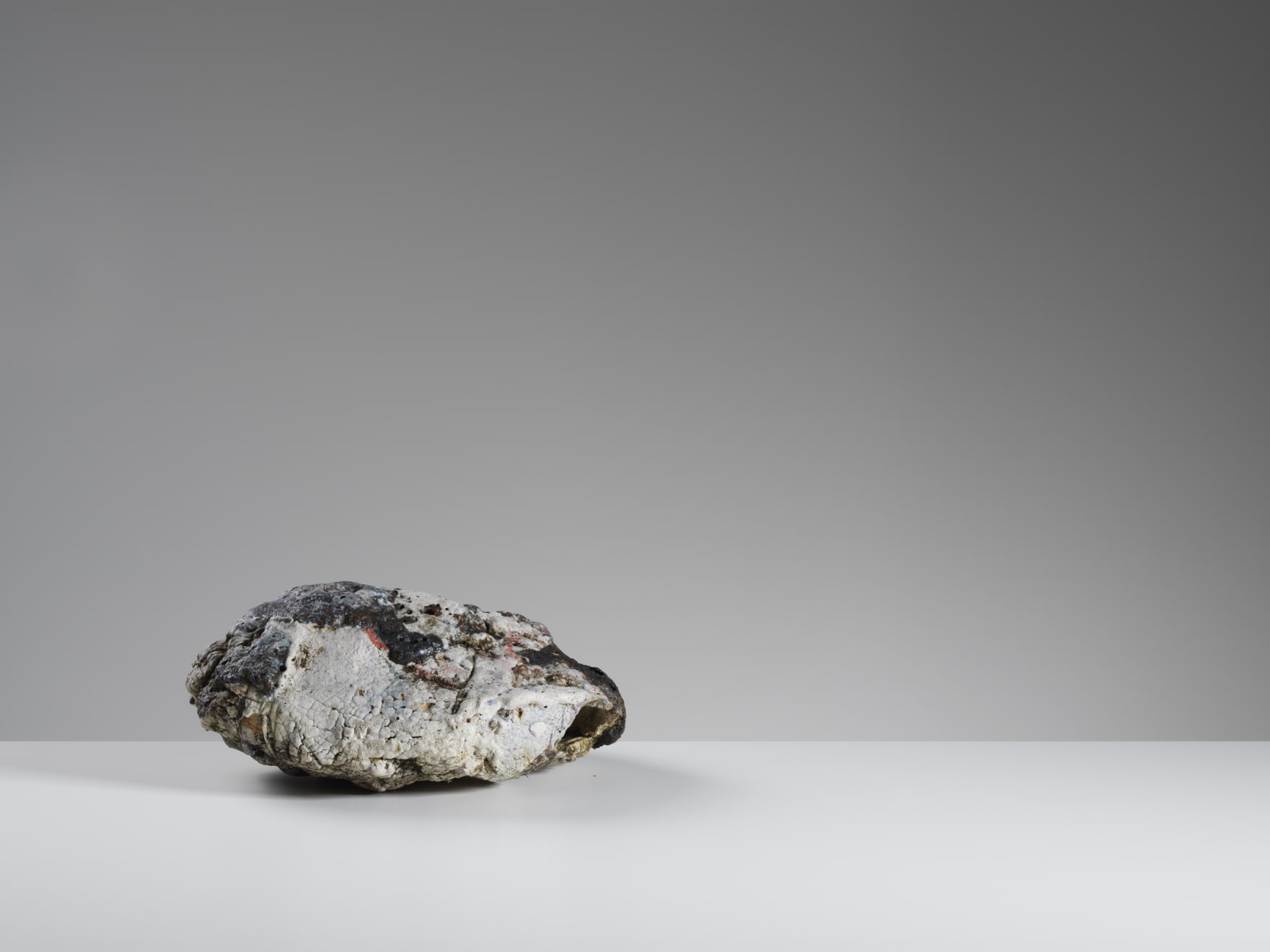 Ewen Henderson, Enclosed Form, c1999
