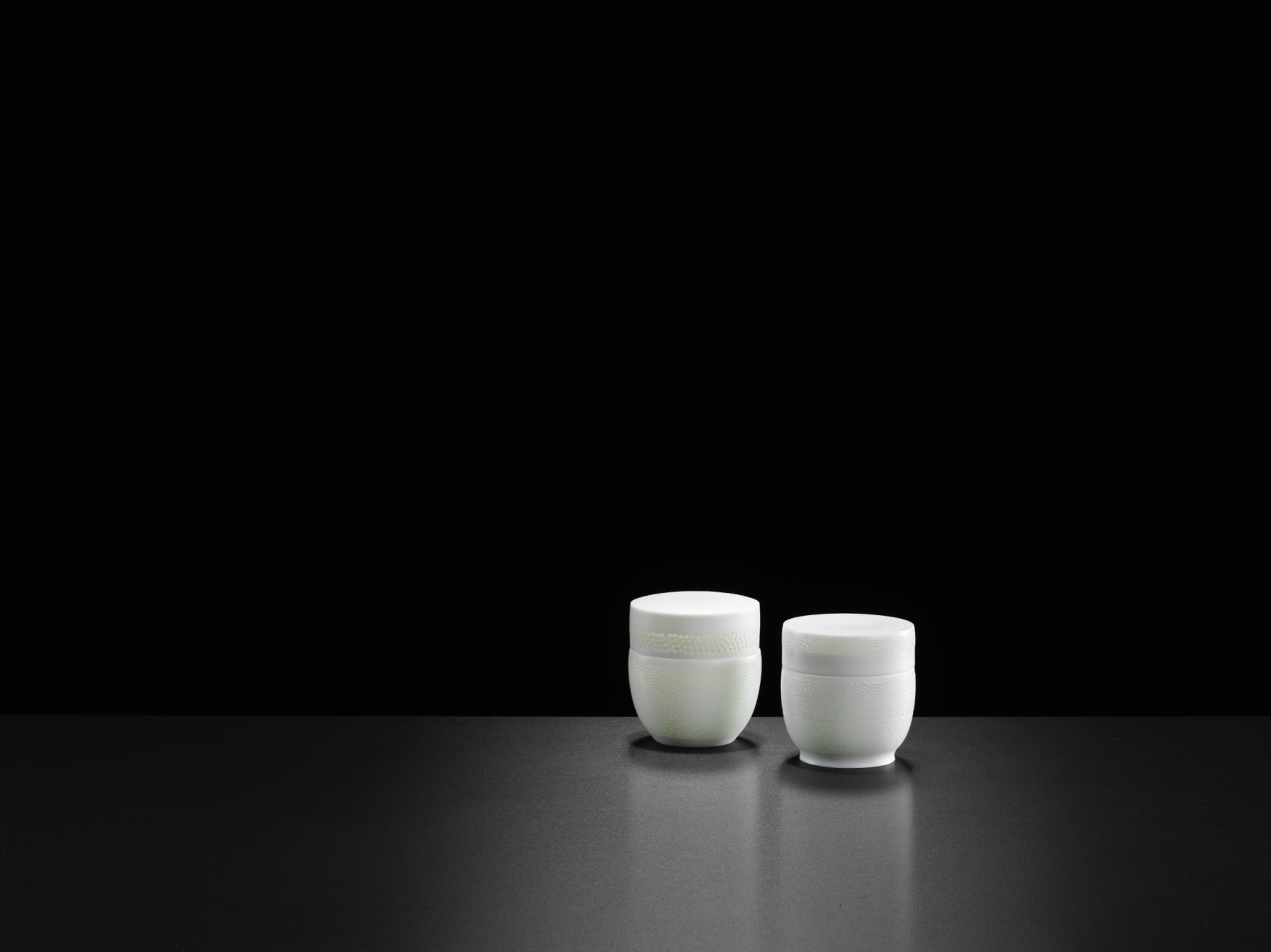 Niisato Akio, Covered Vessel, 2019