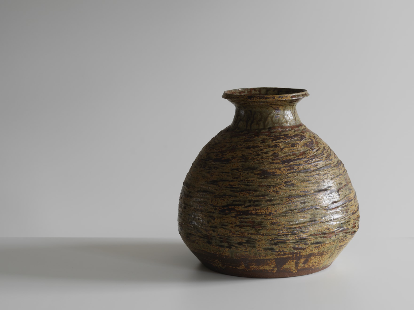 Janet Leach, Large ash glazed Vase, 1986