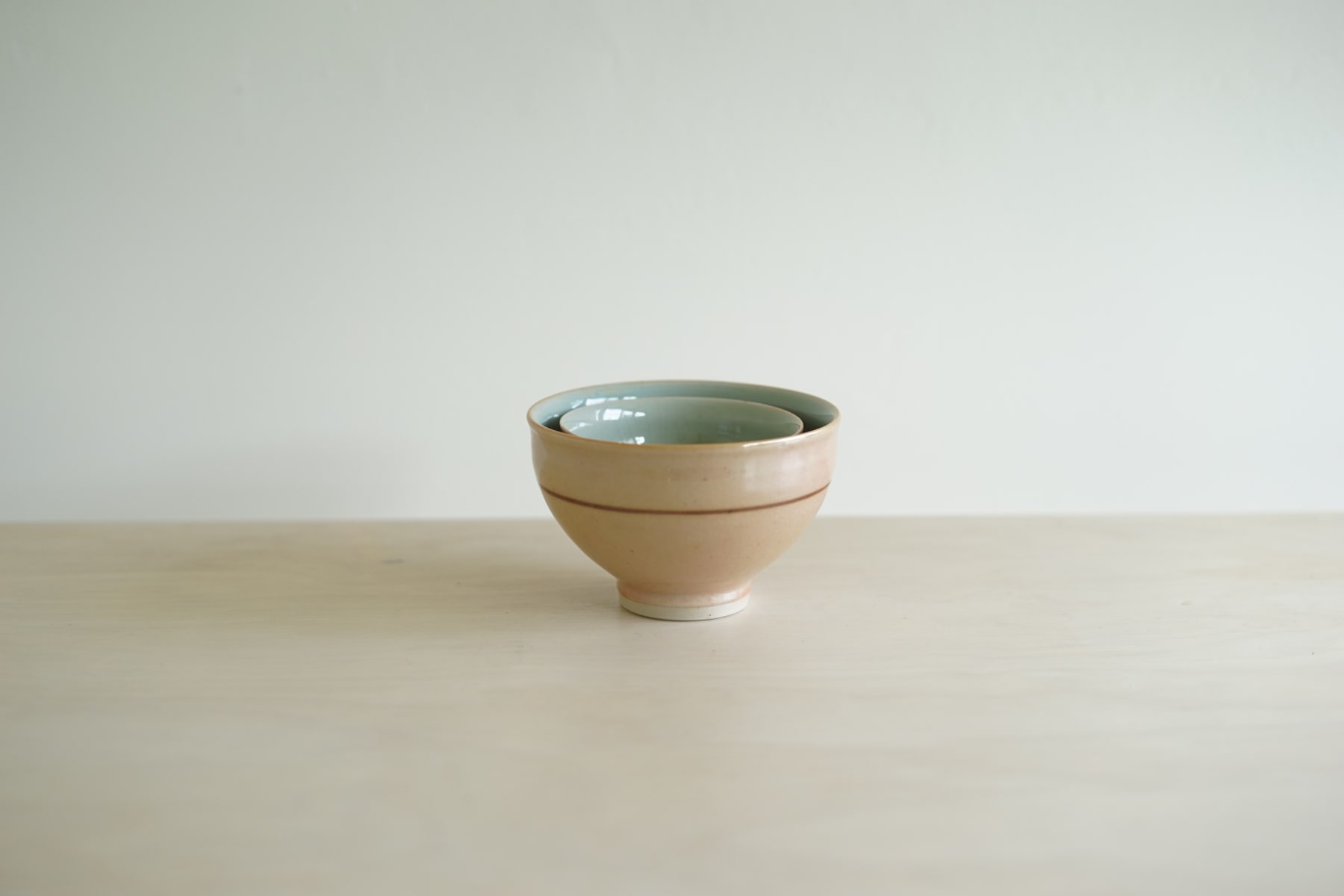 Gwyn Hanssen Pigott, Two Bowls with Stripe
