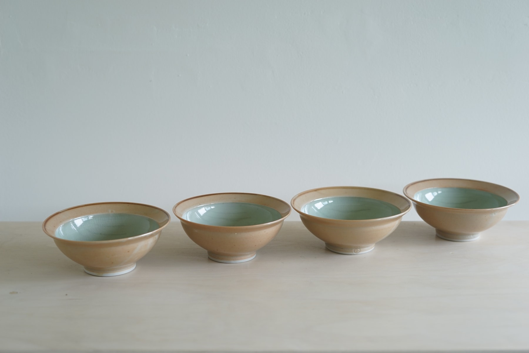 Gwyn Hanssen Pigott, Four Bowls