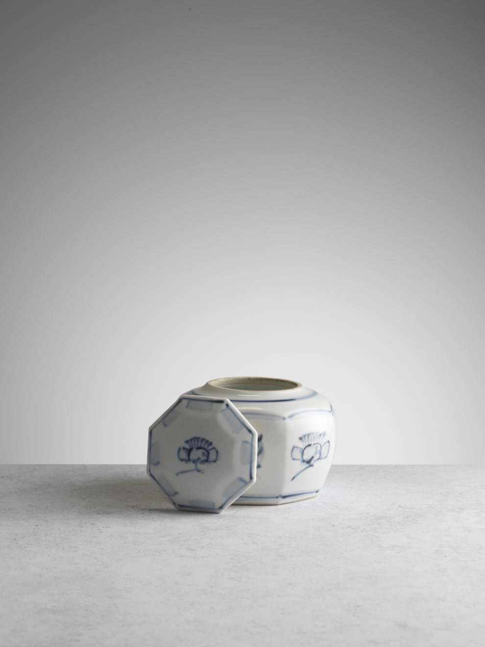 Tomimoto Kenkichi, Jar