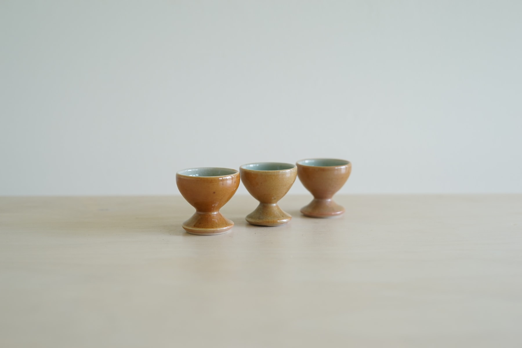 Gwyn Hanssen Pigott, Three Egg Cups