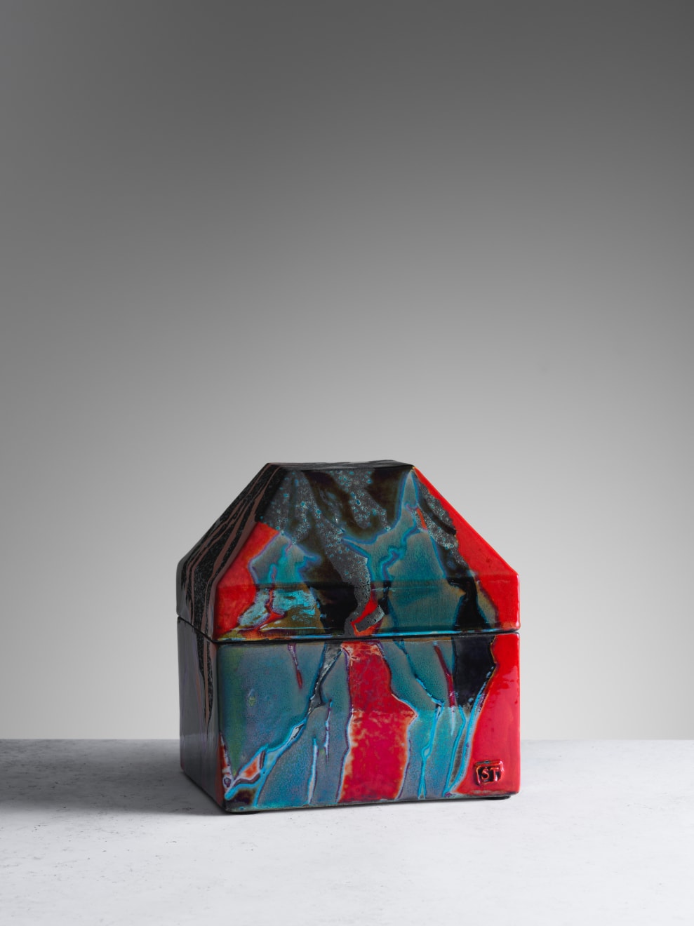 Sutton Taylor, Box