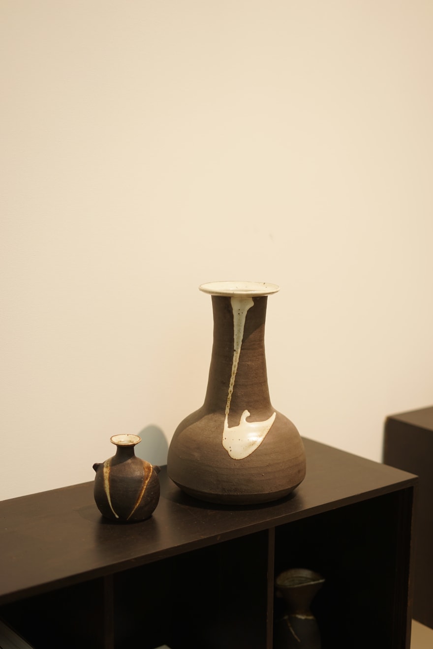 Janet Leach, Vase
