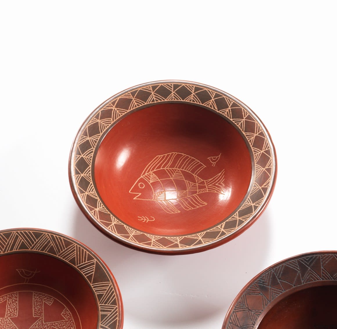 Siddig El Nigoumi, Geddah bowl decorated with a fish, 1987