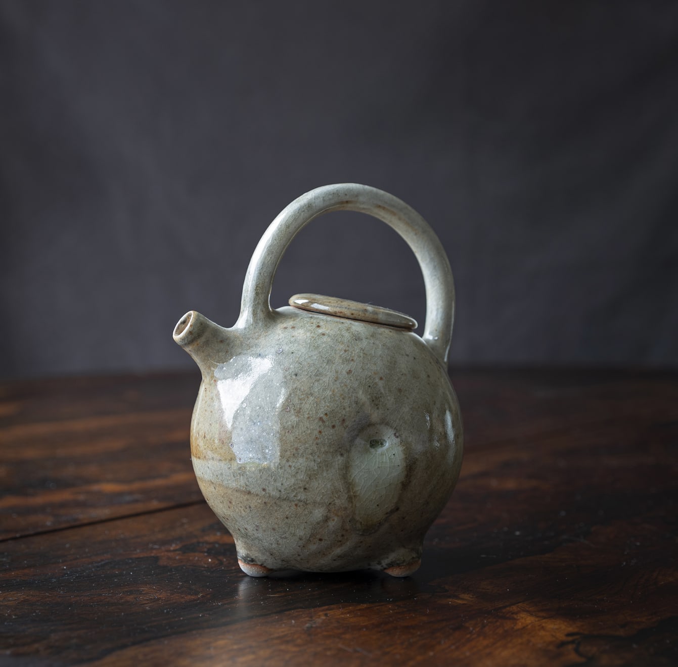 Yo Thom, Teapot