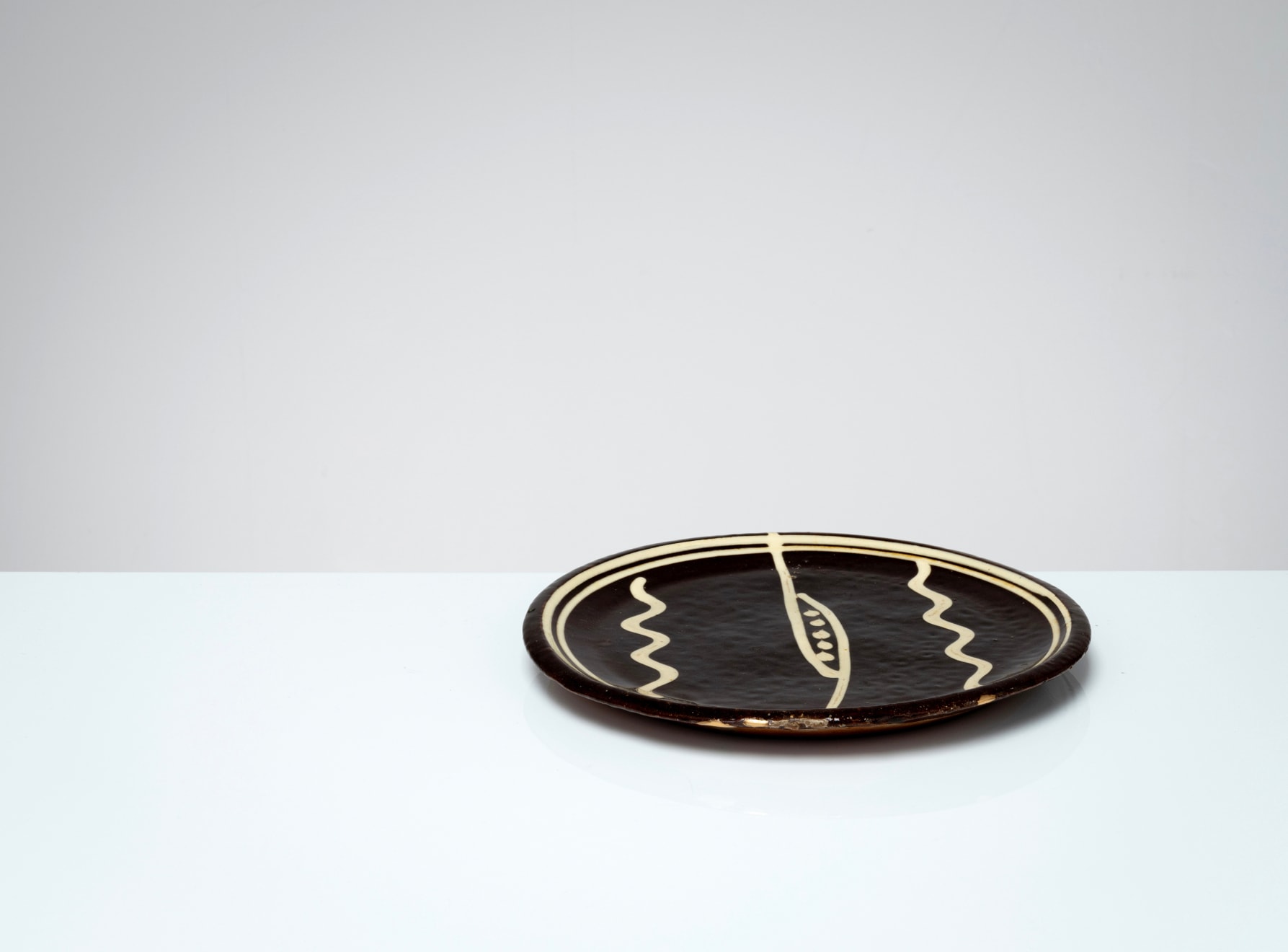 Michael Cardew, Slipware Plate, c1930s