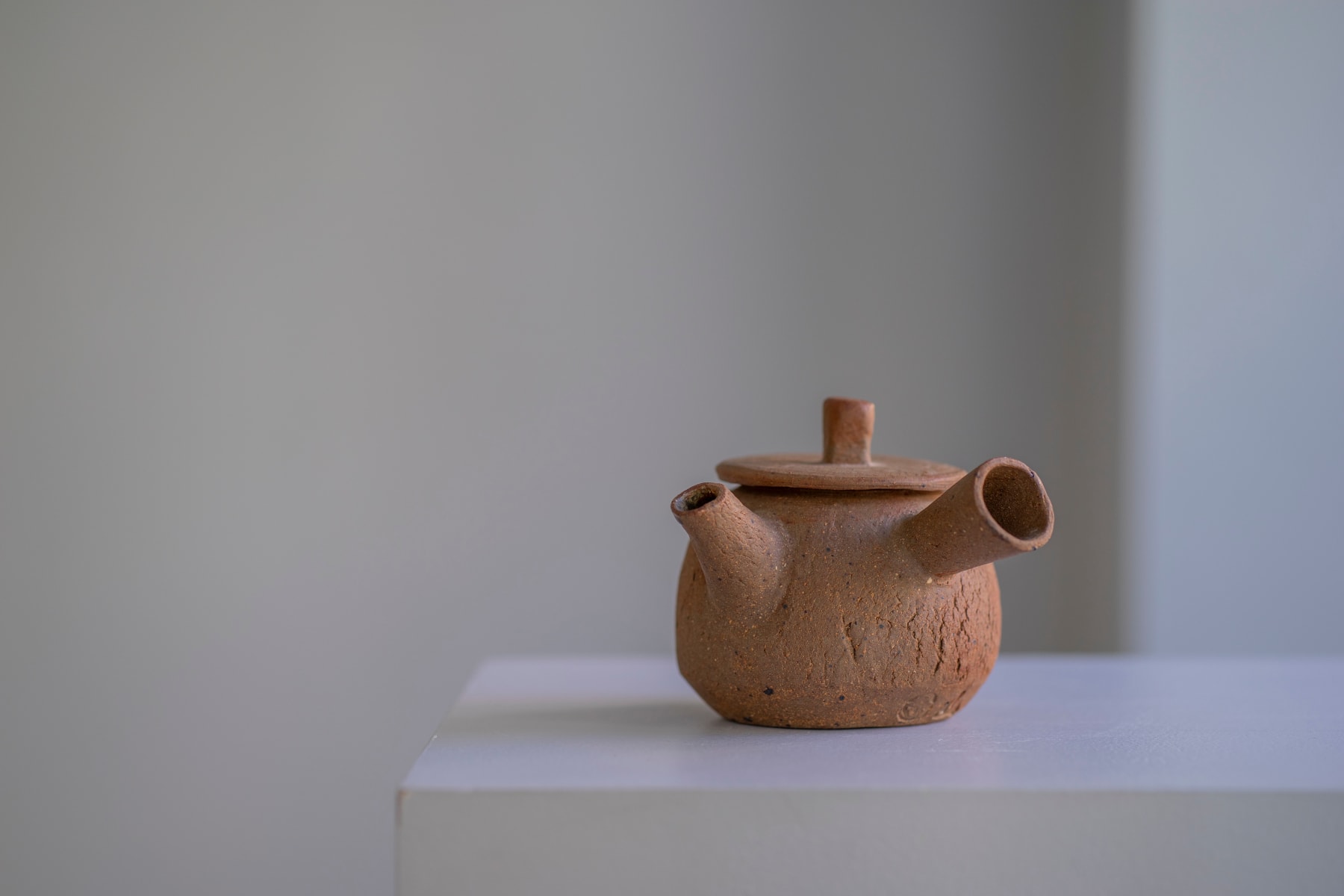 Janet Leach, Teapot with side handle