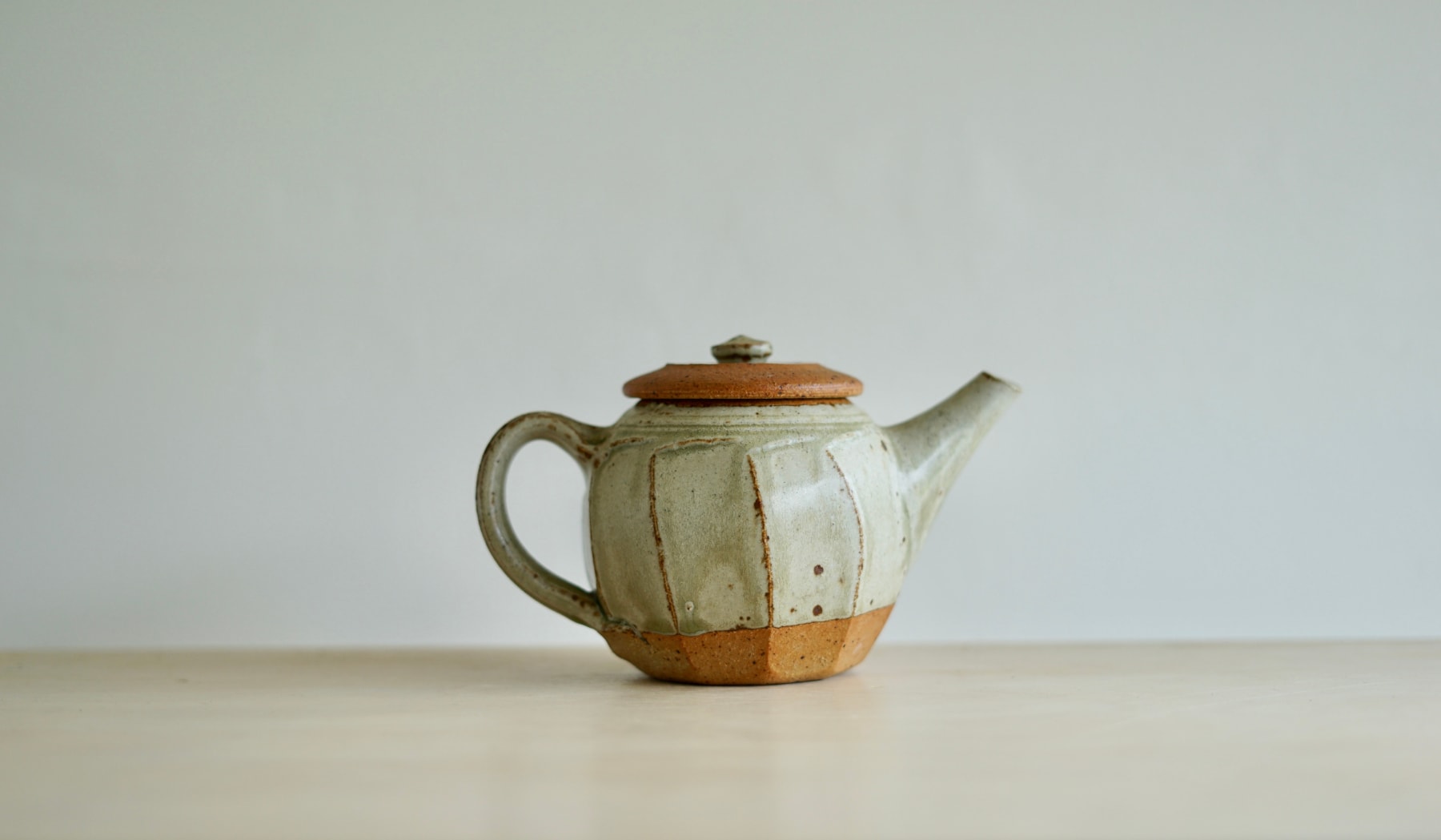 Richard Batterham, Early Cut-sided Teapot