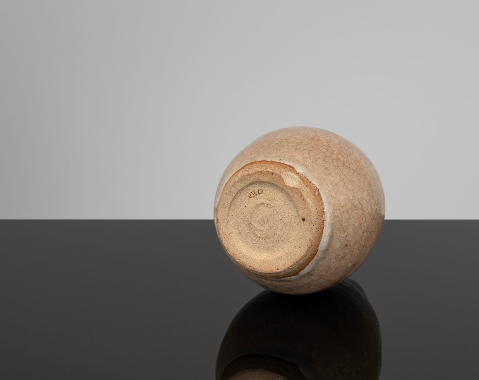 Katharine Pleydell-Bouverie, Teardrop Vase