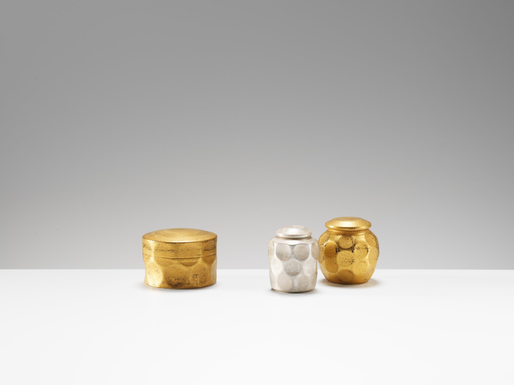 Sasaki Fumiyo, Lidded Box with dot design, 2018