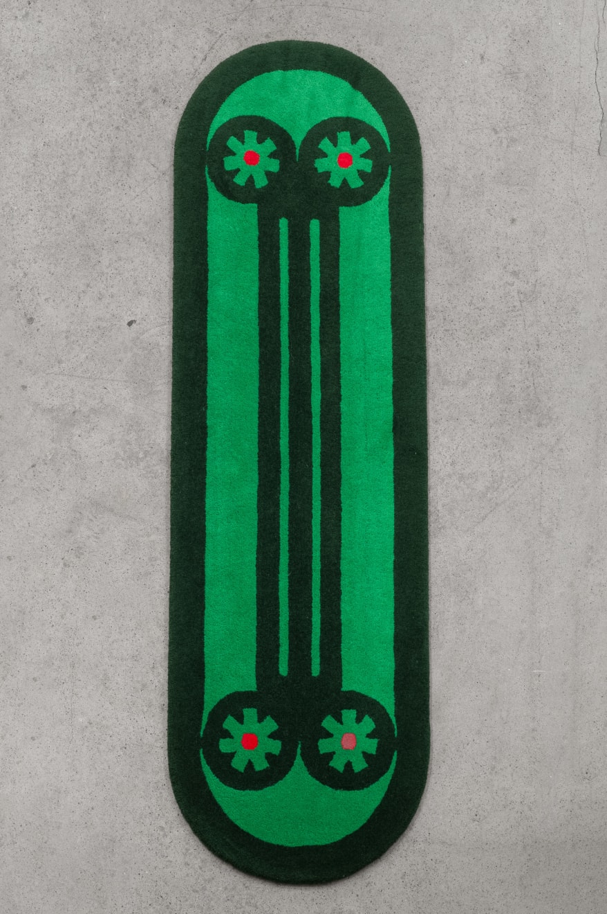 Turumeke Harrington, Wheua Ororite: Massive Props (Green), 2022