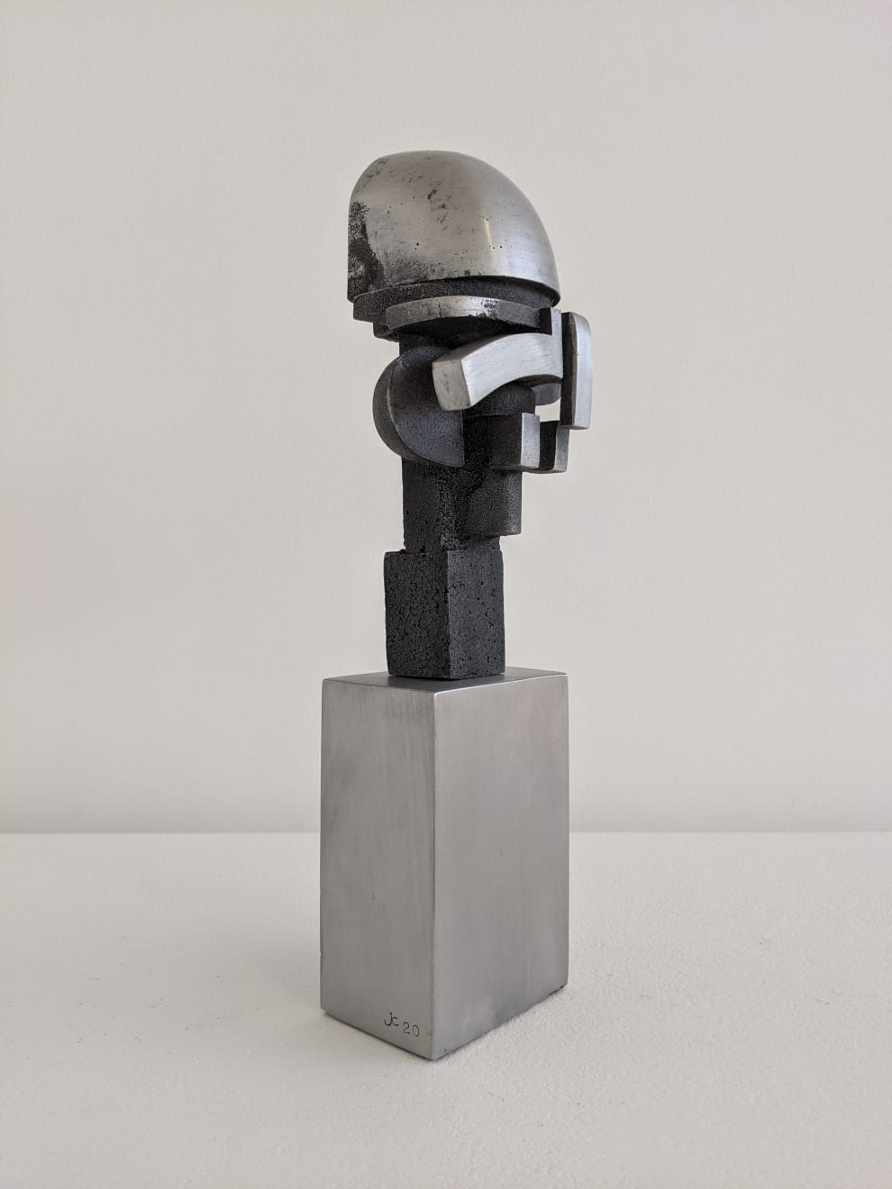 Jonathan Clarke, Trophy Head 2, 2020