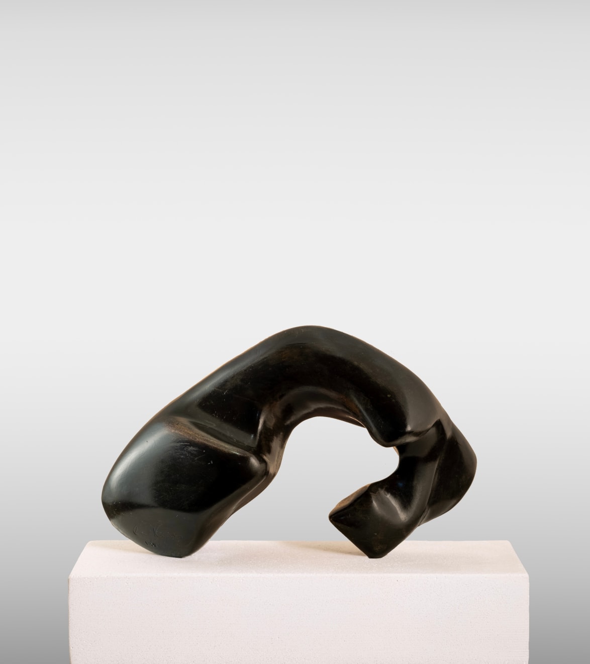 Ian Knowles, Resting Woman, 2019