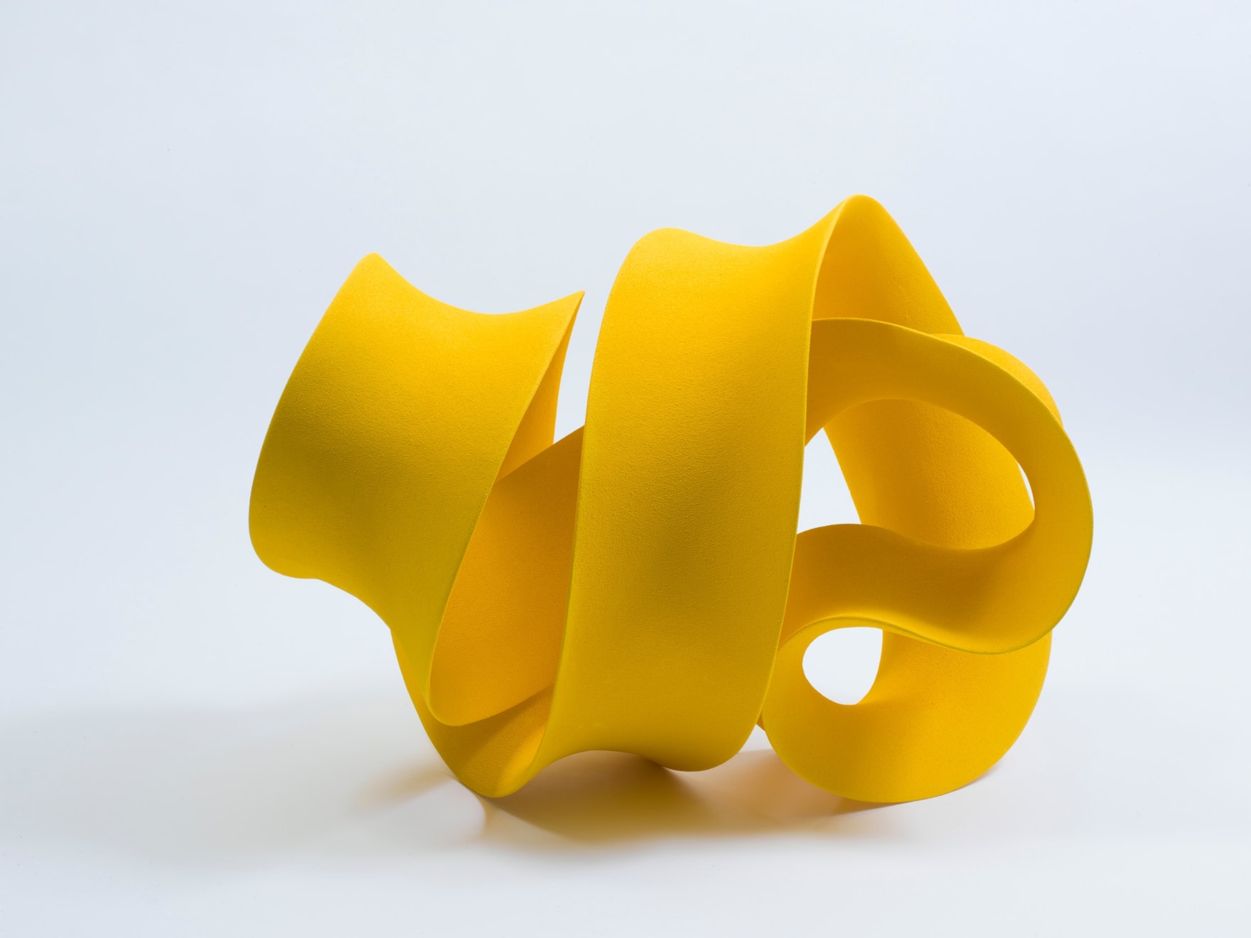 Merete Rasmussen, Yellow Continuous Form, 2021