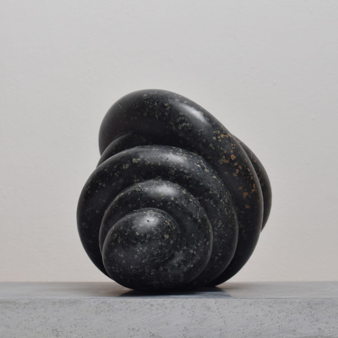 Ben Russell, Polyphant entanglement, 2024