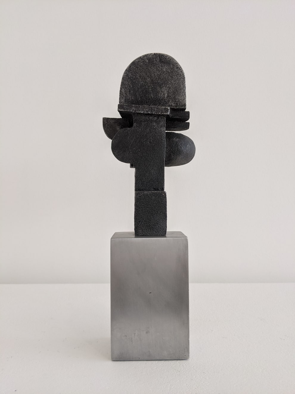 Jonathan Clarke, Trophy Head 2, 2020