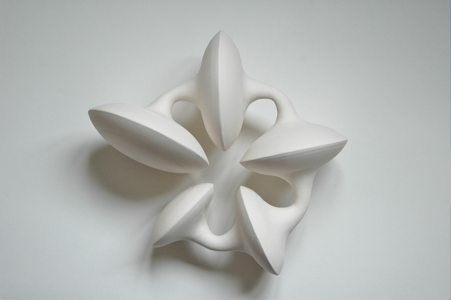 Vivienne Foley (Ceramics & Bronze), Connected Form, 20212