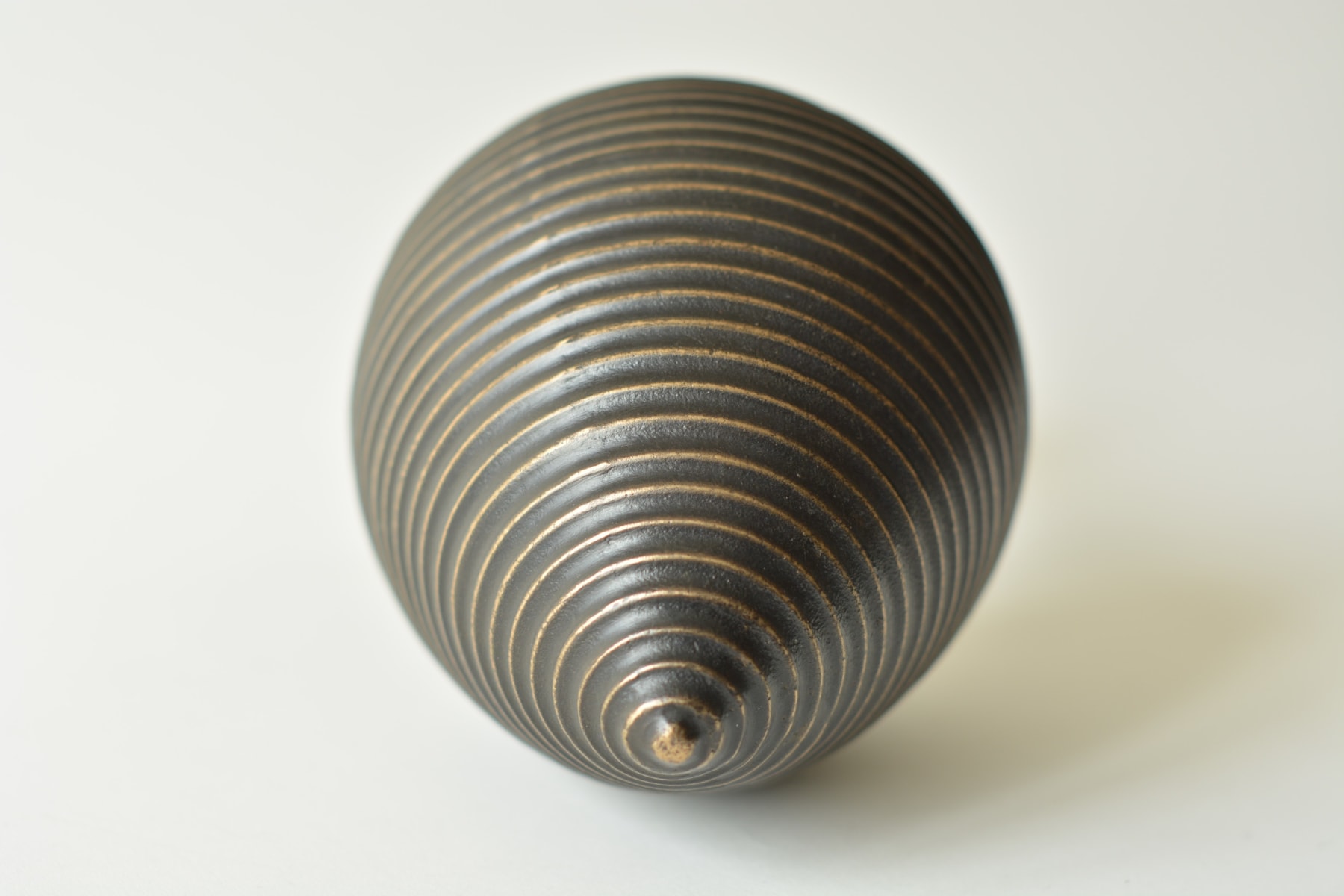 Vivienne Foley (Ceramics & Bronze), Form with Conical Terminals, 2011
