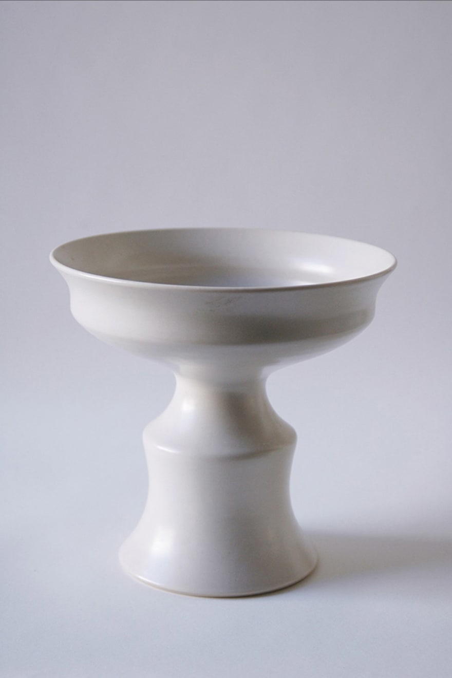 Vivienne Foley (Ceramics & Bronze), Calix, 2018
