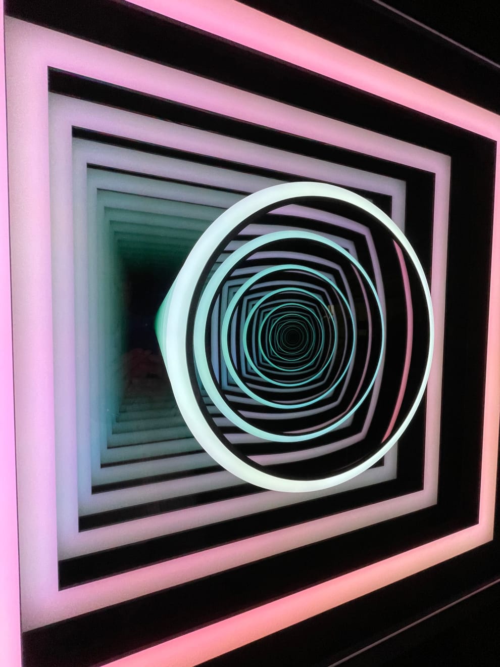 Chul Hyun Ahn, Eye, 2024