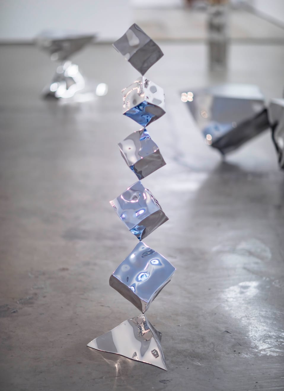 Rado Kirov, Balancing Cubes, 2023