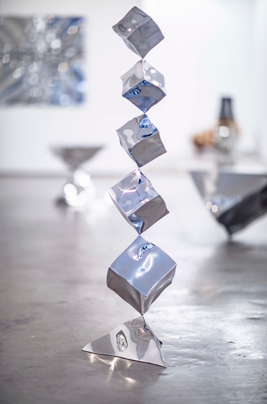 Rado Kirov, Balancing Cubes, 2023