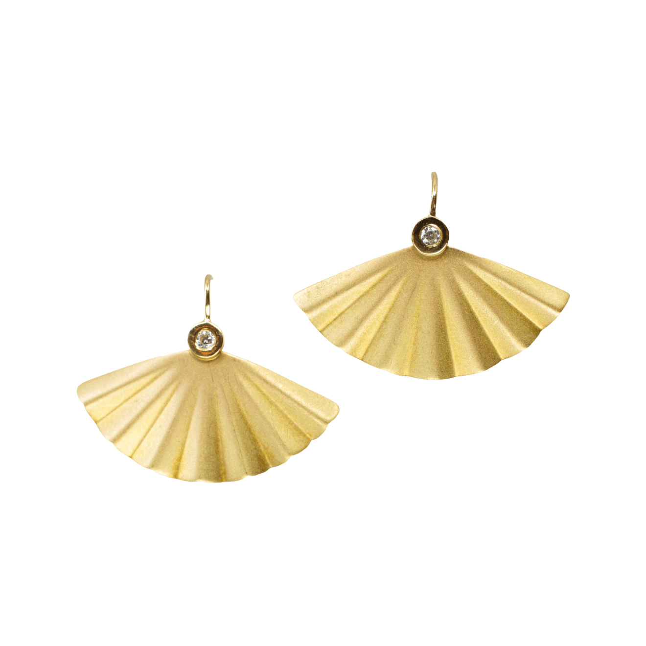 Sandra Frias, Sensu Gold Earrings with Diamonds