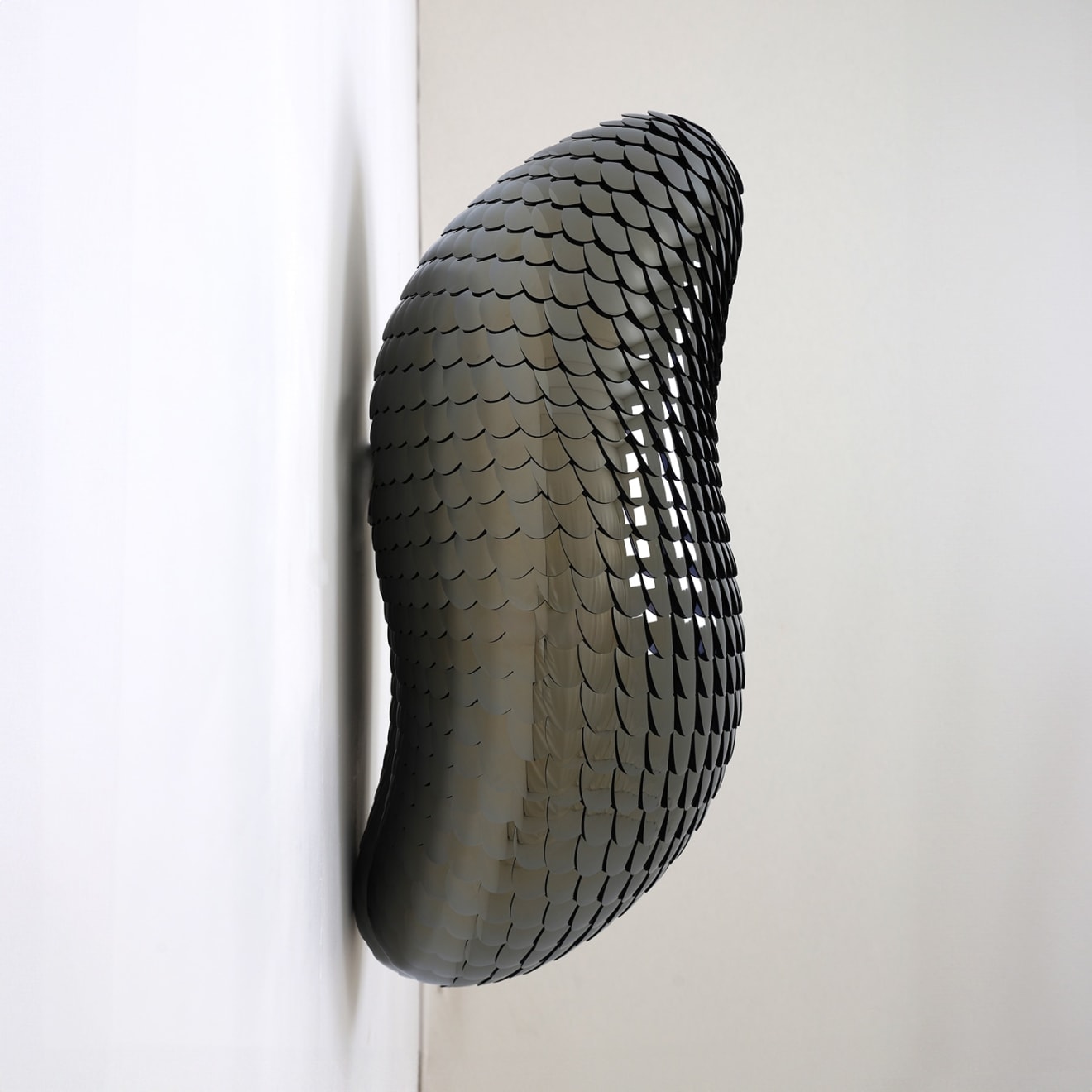 Eelco Hilgersom, Cocoon 1 (Light Gold)