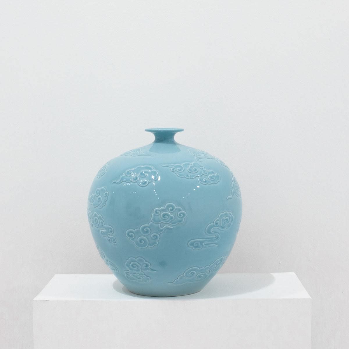 Hedy Yang, Xiangyun Vase #1, 2025
