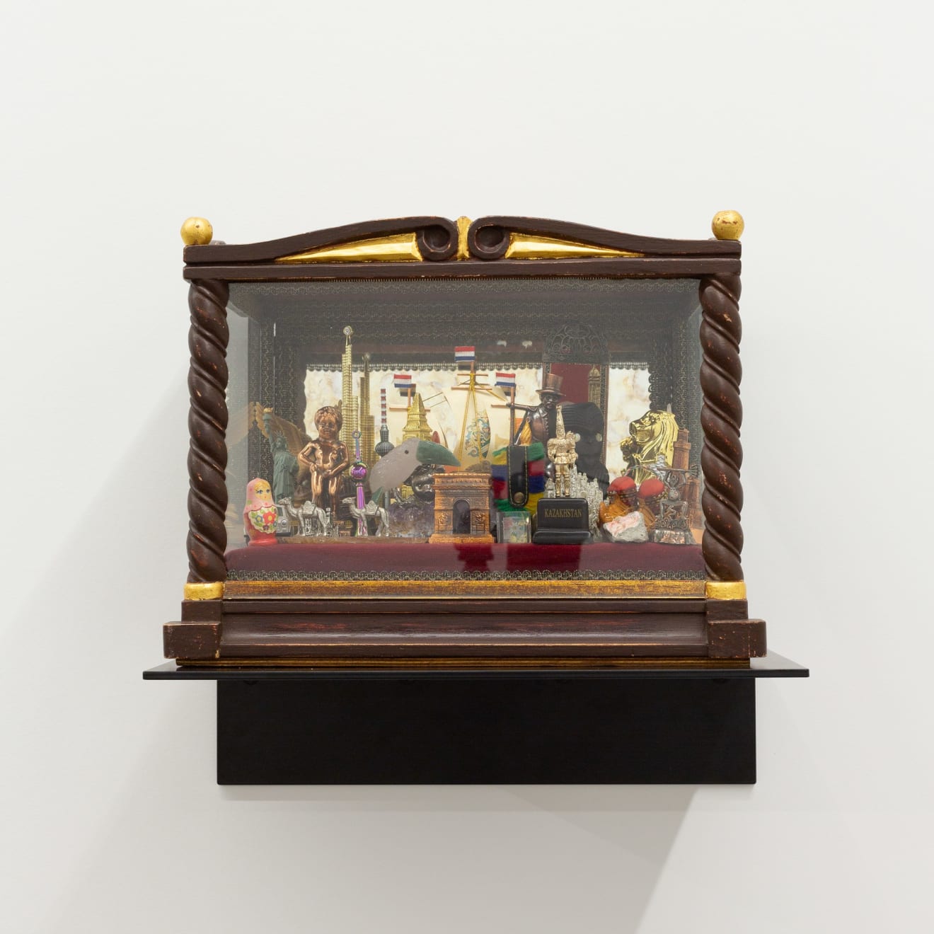 Ruth Watson, Schmuckkästchen, 2023-24