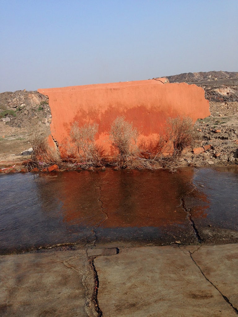 Ronny Sen, Jharia End of Time 5 (B) , 2014
