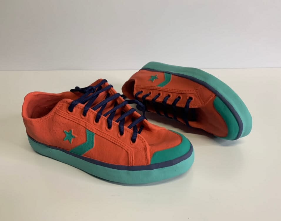 Laerte Ramos, RED CONVERSE (Anti-Derrapante series), 2022